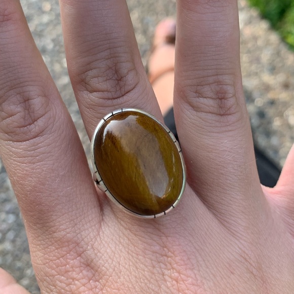 Accessories - Sterling silver and cats eye/tigers eye ring